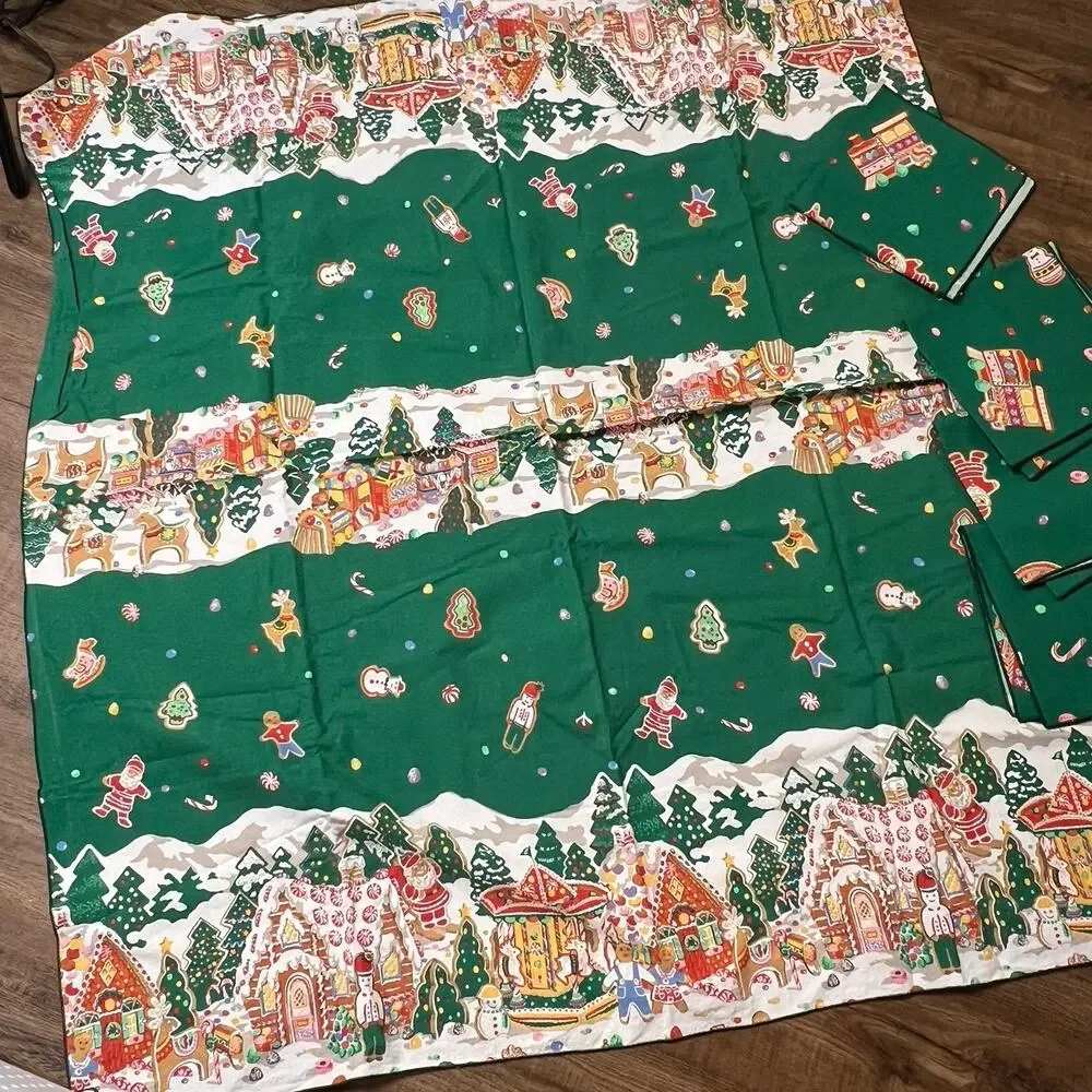 Vintage 1980s Gingerbread House Green Red Tablecloth & Napkin Set 47x52